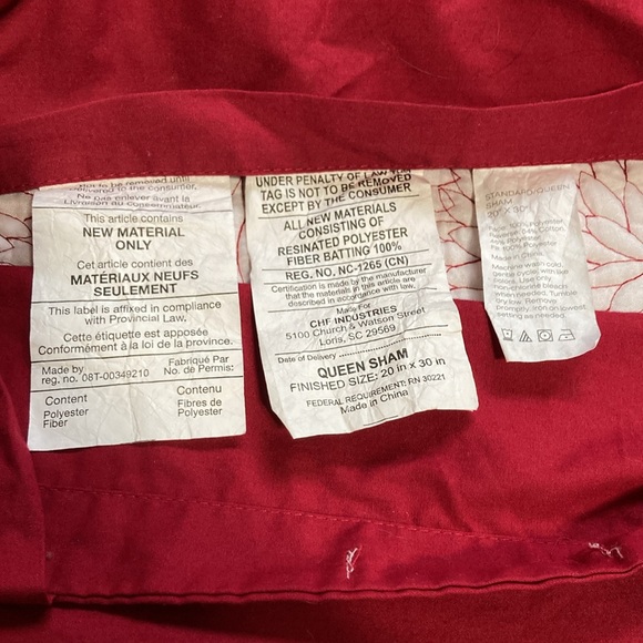 DKNY Pillow Euro Queen Sham Quilted Red Floral 20 x 30 inches - Picture 2 of 4